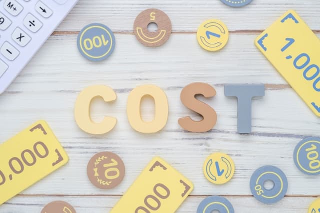 23799004 s 1 - オフィスサイネージにかかる導入費用と運用費用の相場を紹介