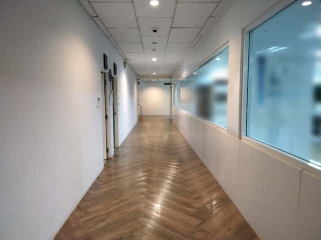 26981797 s - オフィスに施工できる天井は4種類！それぞれの特徴や選び方とは？