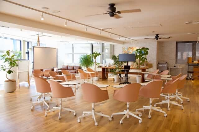 3504637 s - オフィスに施工できる天井は4種類！それぞれの特徴や選び方とは？