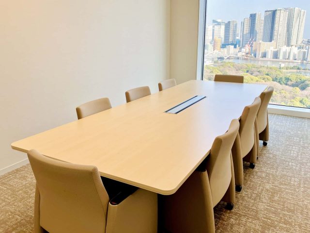 26150392 m e1723000779767 - 会議室のレイアウトの種類とは？決める際のポイントも解説